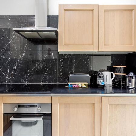 180 Suite Eden, Luxury Apt At Sacre Coeur Париж Екстериор снимка