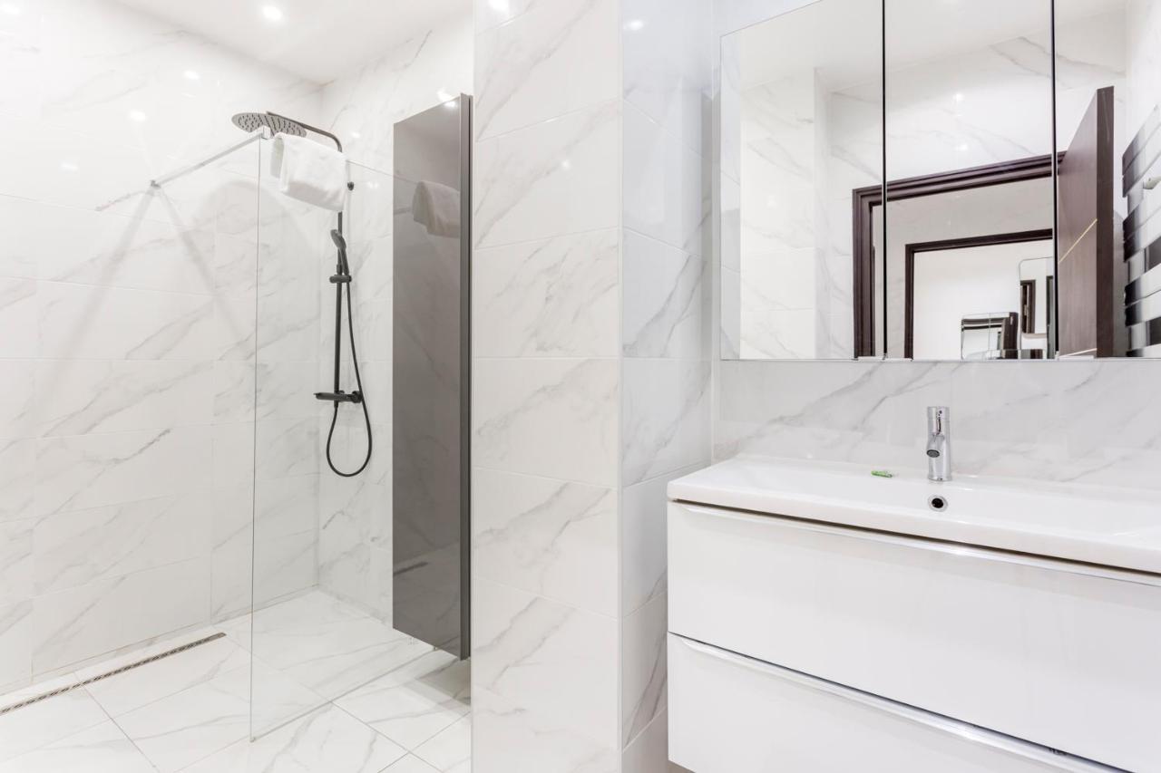 180 Suite Eden, Luxury Apt At Sacre Coeur Париж Екстериор снимка