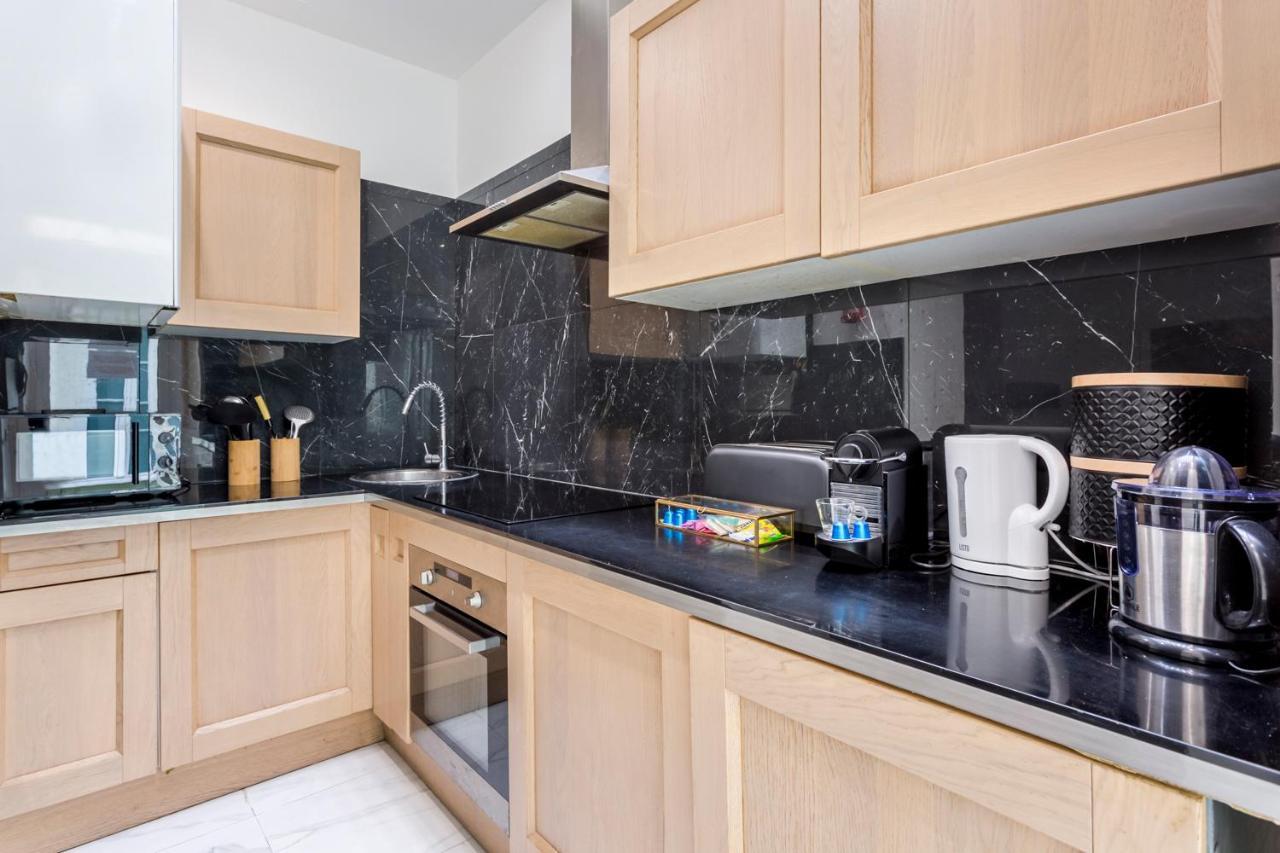 180 Suite Eden, Luxury Apt At Sacre Coeur Париж Екстериор снимка